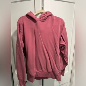 Large pink uniqlo sweatshirt